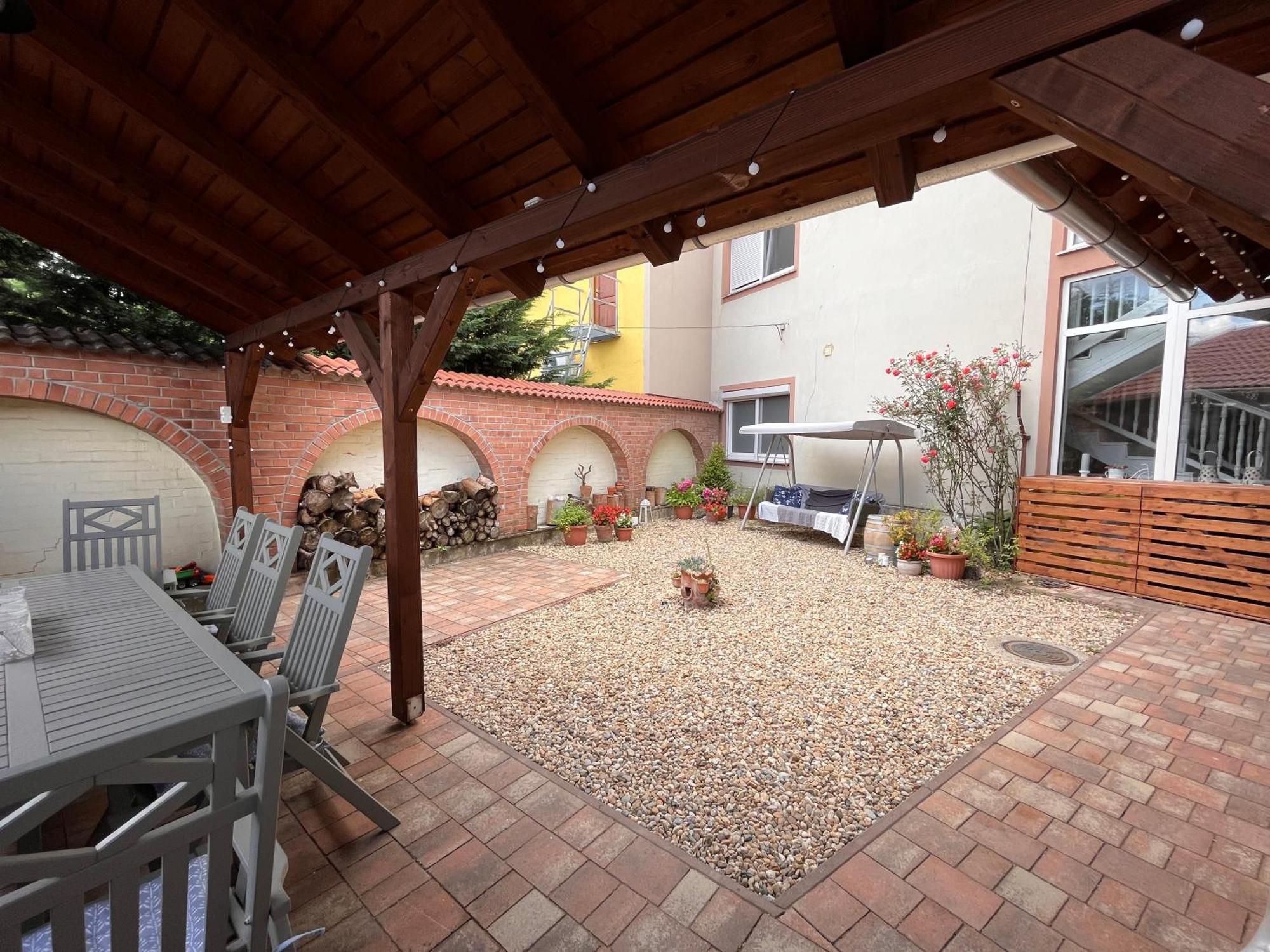 Pacsirta Apartmanház Eger Esterno foto